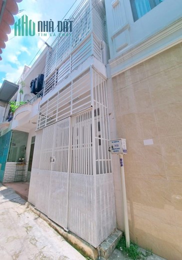 NHÀ 2 MẶT TIỀN HẺM – 2 BAN CÔNG THOÁNG MÁT TRƯỚC SAU - NHỈNH 3 TỶ - KHÔNG LỘ GIỚI- CÔNG NHẬN ĐỦ.