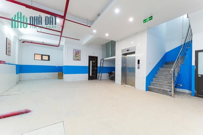 TÒA CCMN TẠI TRUNG VĂN, PHÙNG KHOANG, 8 TẦNG, 30 PHÒNG, MT 8M, DOANH THU 1.8 TỶ/NĂM