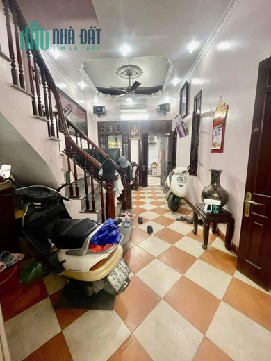 85m Mặt Tiền 9m Giá 6.2 Tỷ Phố Đội Cấn. Lô Góc 3 Thoáng Giá Ngộp Thở. Chính Chủ Cần Bán Gấp