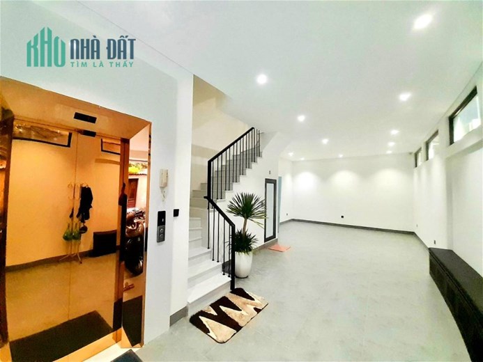 BÁN NHÀ XUÂN ĐỈNH OTÔ,THANG MÁY ,KINH DOANH, THÔNG MUÔN NƠI 62X 7T 7.4 TỶ