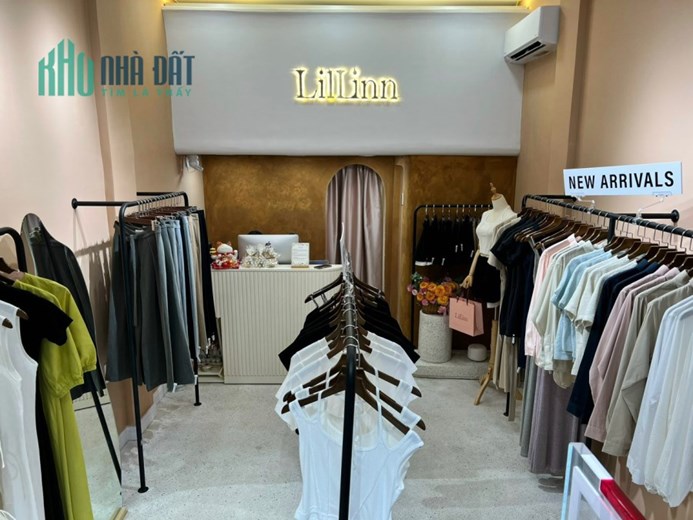 Chính chủ cần sang lại mặt bằng kinh doanh thời trang tại mặt tiền Lê Lai, Quận 1, TP HCM