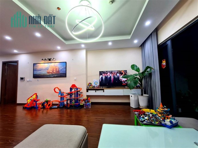 HIẾM CÓ KHÓ TÌM CÓ 102 PHÂN LÔ 3 Ô TÔ TRÁNH - KINH DOANH VỈA HÈ, GẦN TIME CITY