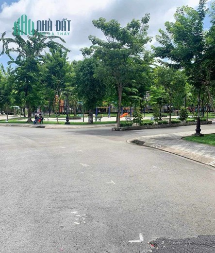 CỰC HIẾM, Bán đất tặng nhà 80m2 mặt tiền kinh doanh Công viên Gò Vấp