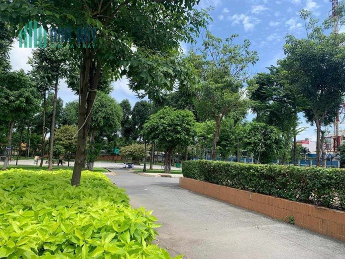 CỰC HIẾM, Bán đất tặng nhà 80m2 mặt tiền kinh doanh Công viên Gò Vấp