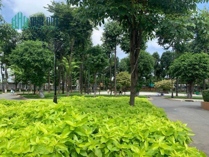 CỰC HIẾM, Bán đất tặng nhà 80m2 mặt tiền kinh doanh Công viên Gò Vấp