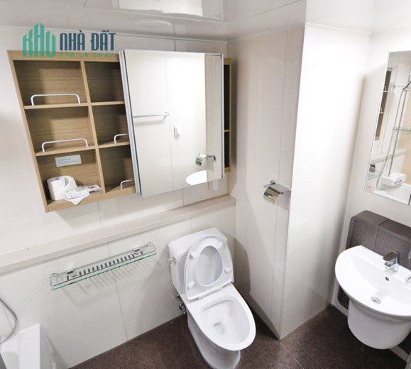 XUÂN LA: Bán nhà 36.5m x 5 tầng, 3 P. Ngủ, ngõ nông, rộng. Giá: 3,2 tỷ