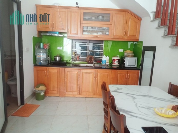 BÁN NHÀ ĐƯỜNG ĐỨC THƯỢNG, Hoài Đức, 42m2, giá 2 tỷ, tam1st