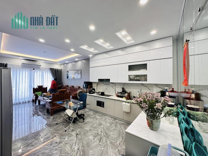 Siêu hot Phố Kim Đồng 48/60m 6 tầng thang máy ô tô kinh doanh tuyệt vời tặng nội thất sang xịn