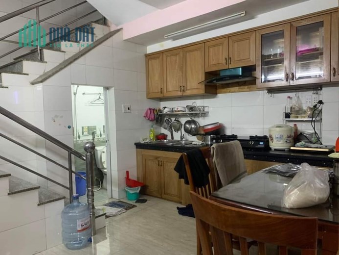NHÀ 4 Tầng Mặt Tiền Kinh Doanh TRƯỚC CHỢ NHỊ THIÊN ĐƯỜNG  Q8  Giá 6tỷ Thông tứ tung