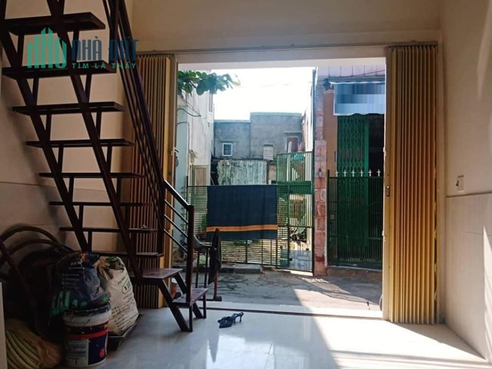 .Nhà Trần Cao Vân cách mặt tiền 50m, 41m2, sạch sẽ, 1.98 tỷ
