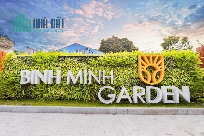 Bán NHANH & GẤP! Nhà phố Đức Giang, view trường, kinh doanh, 82m2 x1T, MT 4.5m, giá 9 tỷ