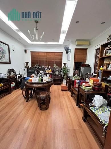 PHÂN LÔ NGUYỄN VĂN HUYÊN CẦU GIẤY ĐƯỜNG 8M HÈ 2M GARA VĂN PHÒNG 85M MT 5.8M 21.5 TỶ