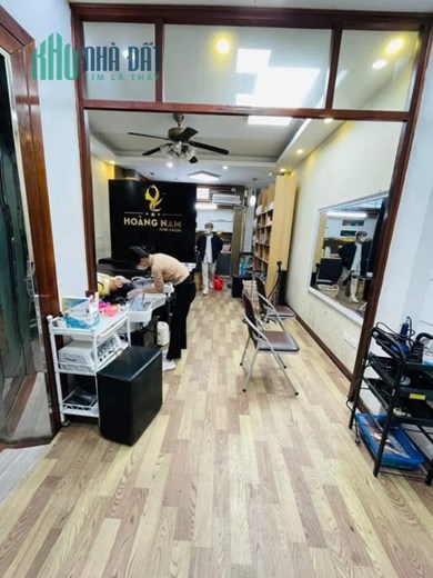 Bán nhà Lô Góc Nguyễn Văn Cừ gần BV Tâm Anh 53 m2,  Oto vào nhà, nhỉnh 5 tỷ.