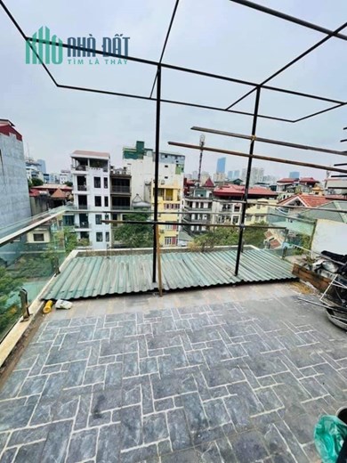 Bán nhà Lô Góc Nguyễn Văn Cừ gần BV Tâm Anh 53 m2,  Oto vào nhà, nhỉnh 5 tỷ.
