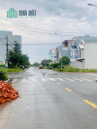Sang lô F đường Lê Đại Hành KDC Hùng Vương,Tp.Phan Thiết- Giá tốt