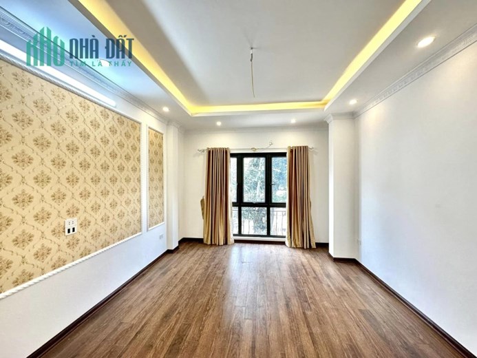BÁN NHÀ NGÕ 29 GIÁP BÁT , 5M Ô TÔ , LÔ GÓC, MỚI , FULL NỘI THẤT, 36/40M2*5T*MT5* 5.7 TỶ.