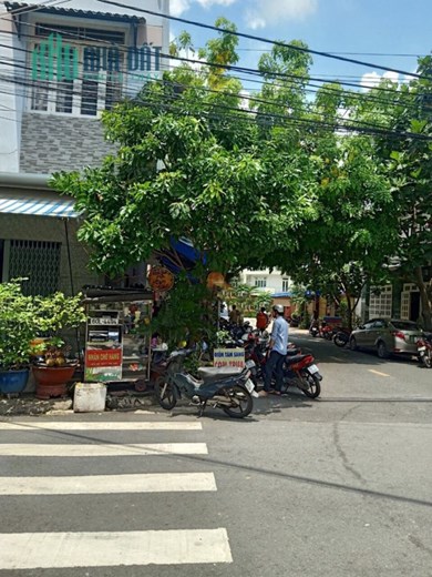 Chính chủ cho thuê nhà cấp 4 ô tô vào tận nhà.