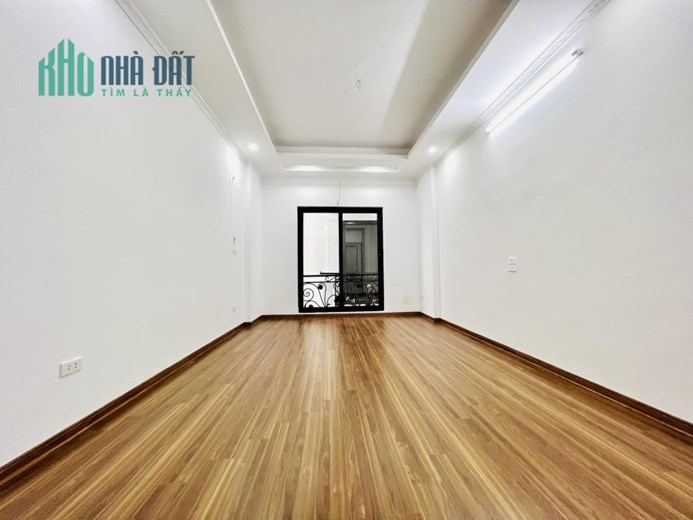 BÁN NHÀ GẦN GIẢI PHÓNG , 5M Ô TÔ , LÔ GÓC, MỚI , FULL NỘI THẤT, 33/38M2*5T*MT5M* 5 TỶ.