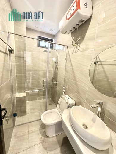 BÁN NHÀ GẦN GIẢI PHÓNG , 5M Ô TÔ , LÔ GÓC, MỚI , FULL NỘI THẤT, 33/38M2*5T*MT5M* 5 TỶ.