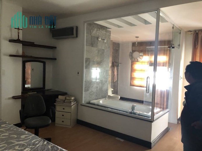 Cần bán căn nhà 3,5 tầng mê,kiệt ô tô 5m,lề 2m, đường Đào Duy Từ,Đà Nẵng.