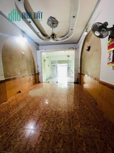 CẦN NHƯỢNG LẠI MẶT BẰNG NGUYÊN CĂN 3 PHÒNG NGỦ MẶT TIỀN CHỢ PHẠM VĂN BẠCH