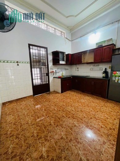CẦN NHƯỢNG LẠI MẶT BẰNG NGUYÊN CĂN 3 PHÒNG NGỦ MẶT TIỀN CHỢ PHẠM VĂN BẠCH