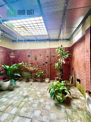 Bán Nhà Đẹp Võng Thị, 115m2, 4 tầng, Giá 14 Tỷ