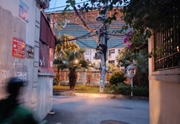 Rẻ nhất khu vực! Nhà mới Phan Đình Giót (kéo dài), gần ô tô, khe thoáng sau, 40m*4T, MT 3m