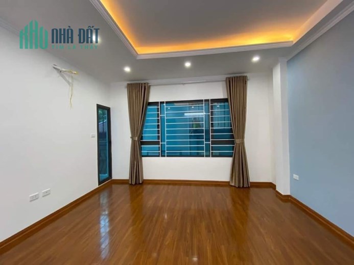 Rẻ nhất khu vực! Nhà mới Phan Đình Giót (kéo dài), gần ô tô, khe thoáng sau, 40m*4T, MT 3m