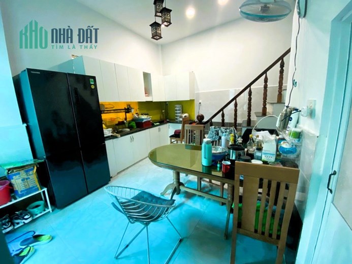 Bán nhà 1T1L 2PN 2 mặt tiền đường 6 Linh Tây