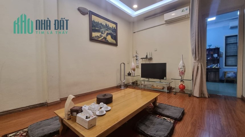Trần Quốc Hoàn nhà phân lô vip mặt tiền 5,6m 5 tầng chỉ nhỉnh 12 tỷ khu vực dân trí cao an sinh