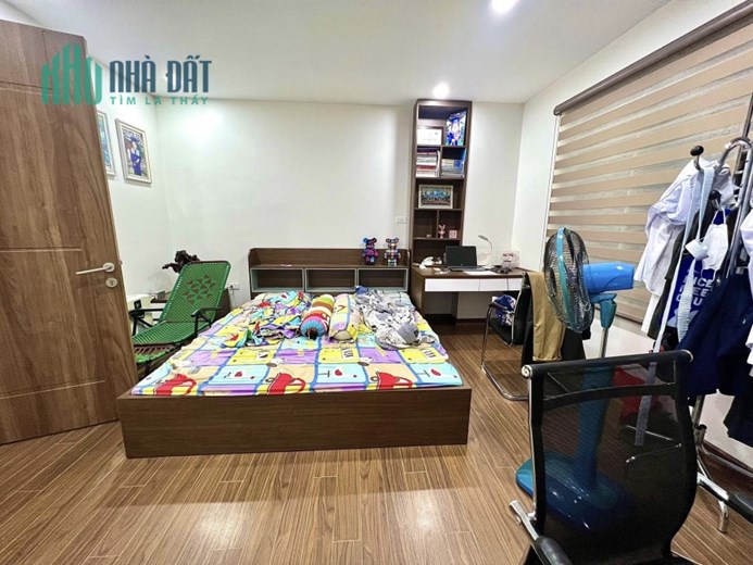 Bán nhà phố Khương Hạ, gara 7 chỗ, 3 thoáng, nhà đẹp, 65m, chỉ 6.8 tỷ