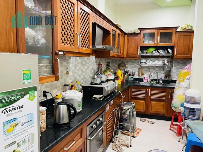 NHỈNH 6 TỶ - SÁT MẶT TIỀN 10M - 4 TẦNG MỚI ĐẸP - DT KHỦNG - PHÙNG VĂN CUNG - PHÚ NHUẬN