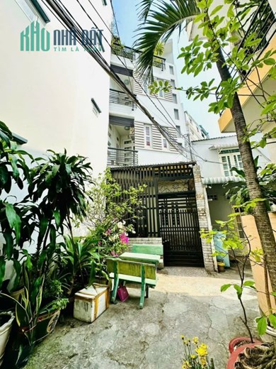 NHÀ BÁN ĐƯỜNG PHAN ĐĂNG LƯU PHÚ NHUẬN - XE HƠI ĐẬU CỬA - 4 TẦNG MỚI ĐẸP Ở NGAY - GIÁ TỐT -TẶNG FULL