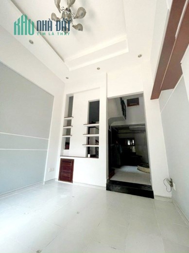 Chủ ngợp giảm 2 tỷ bán gấp nhà mới keng Mặt tiền Phùng Văn Cung - 43m2