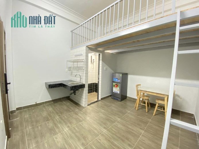 Phòng mới xây có thể ở liền - Giá chỉ 4tr - Nguyễn Hữu Tiến, Free xe