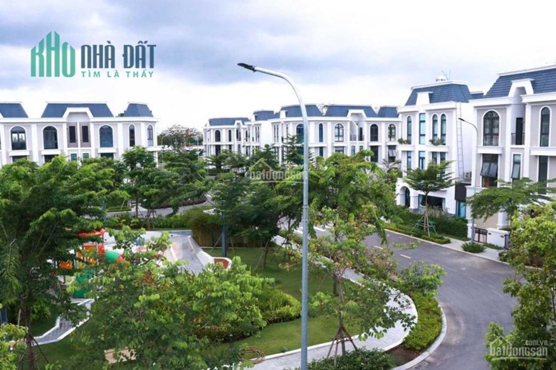 Chính chủ cần bán gấp căn vila Long Phú  view công viên