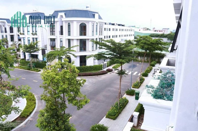 Chính chủ cần bán gấp căn vila Long Phú  view công viên
