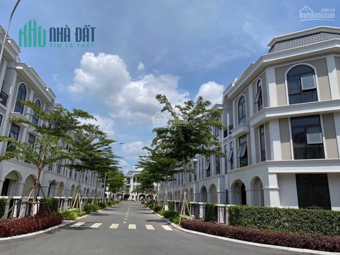 Chính chủ cần bán gấp căn vila Long Phú  view công viên