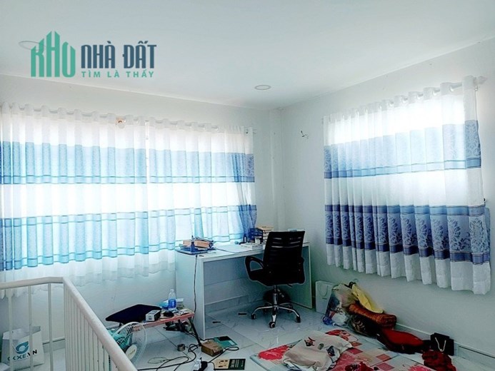 BÁN NHÀ TÂN BÌNH HXH 61 M2 NGANG 4M DÀI 16M 3 TẦNG BTCT ĐẶNG VĂN NGỮ  6.4 TỶ.
