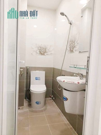 Nhà bán 4 Tầng hẻm thông sát đường Đặng Chất P2 Q8 - Giá : 6 Tỷ