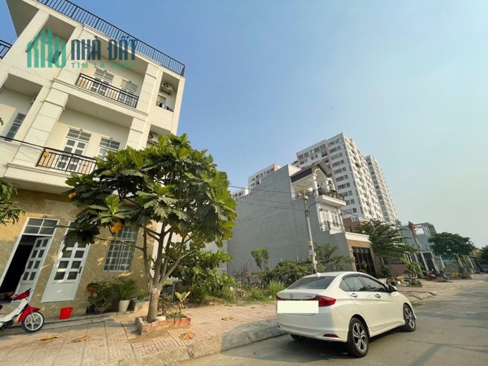 Bán lô đất 100m2 thổ cư, giá tốt đường 22 Linh Đông, giá 6,6 Tỷ