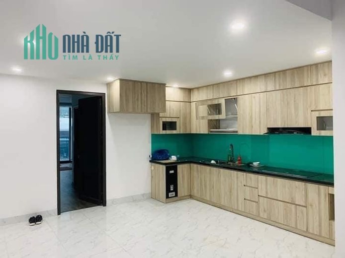 Cần bán toà nhà KD , VP  đường nhựa , vỉa hè DT 82m x 6T thang máy , MT 5,1m giá 28 tỷ0989129838