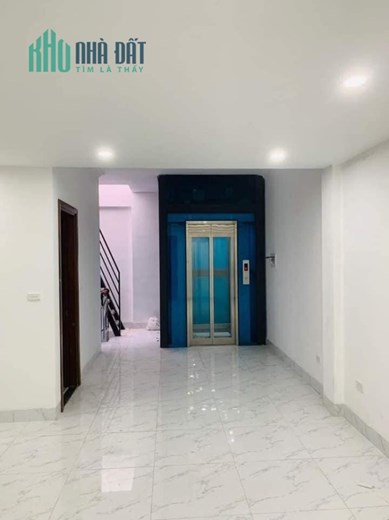 Cần bán toà nhà KD , VP  đường nhựa , vỉa hè DT 82m x 6T thang máy , MT 5,1m giá 28 tỷ0989129838