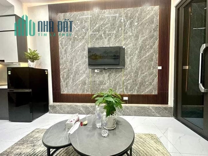 GARA Ô TÔ –BÁN NHÀ PHỐ TRẠM-- 45M X 5 TẦNG, RỘNG 4M—GIÁ 3.69 TỶ.