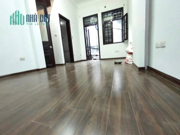 KIẾM ĐÂU RA!!! Chỉ Nhỉnh 6 tỷ sở hữu ngay view Hồ Tây, Thụy Khuê mà 36m2