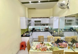 NHÀ MẶT PHỐ - Ô TÔ VÀO NHÀ - MẶT TIỀN RỘNG ĐẸP - 2 THOÁNG