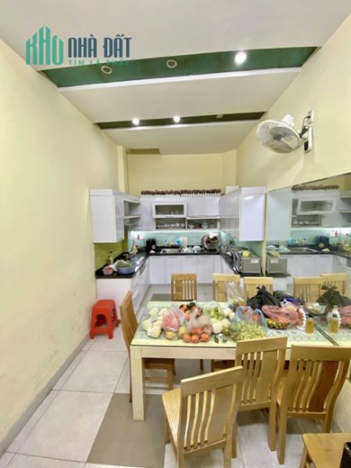 NHÀ MẶT PHỐ - Ô TÔ VÀO NHÀ - MẶT TIỀN RỘNG ĐẸP - 2 THOÁNG
