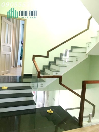 NHÀ 3 TẦNG 68m2 - VÀI BƯỚC RA MẶT TIỀN ĐƯỜNG CÁCH MẠNG THÁNG 8, CẨM LỆ, ĐN, GIÁ 2,xx TỶ(x bé xíu)
