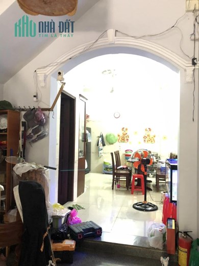 Hiếm, rất hiếm 3 tầng 7.2x11.5 sát Trần Não giá chỉ 15 tỷ